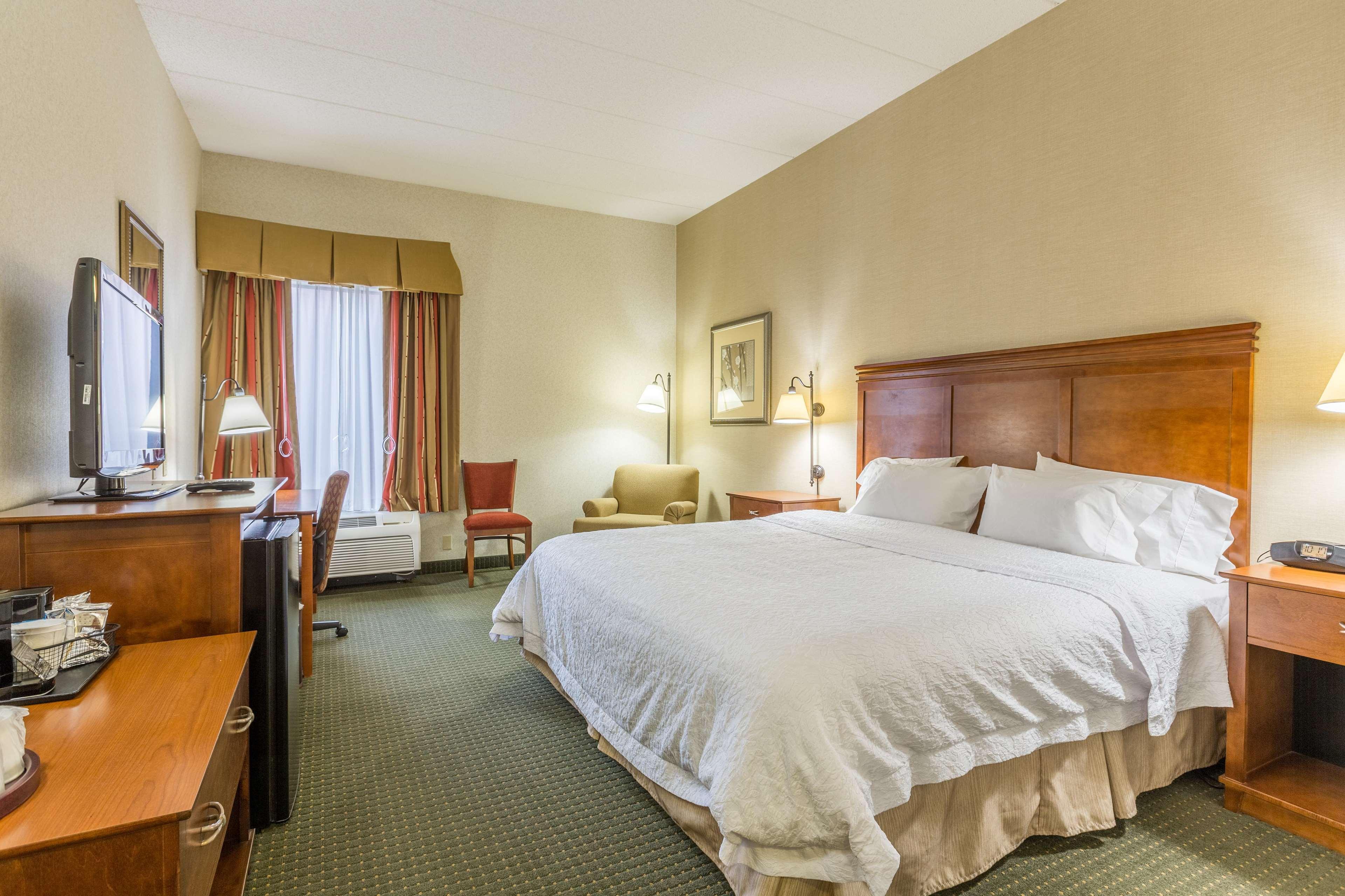 Hampton Inn Sidney Екстериор снимка