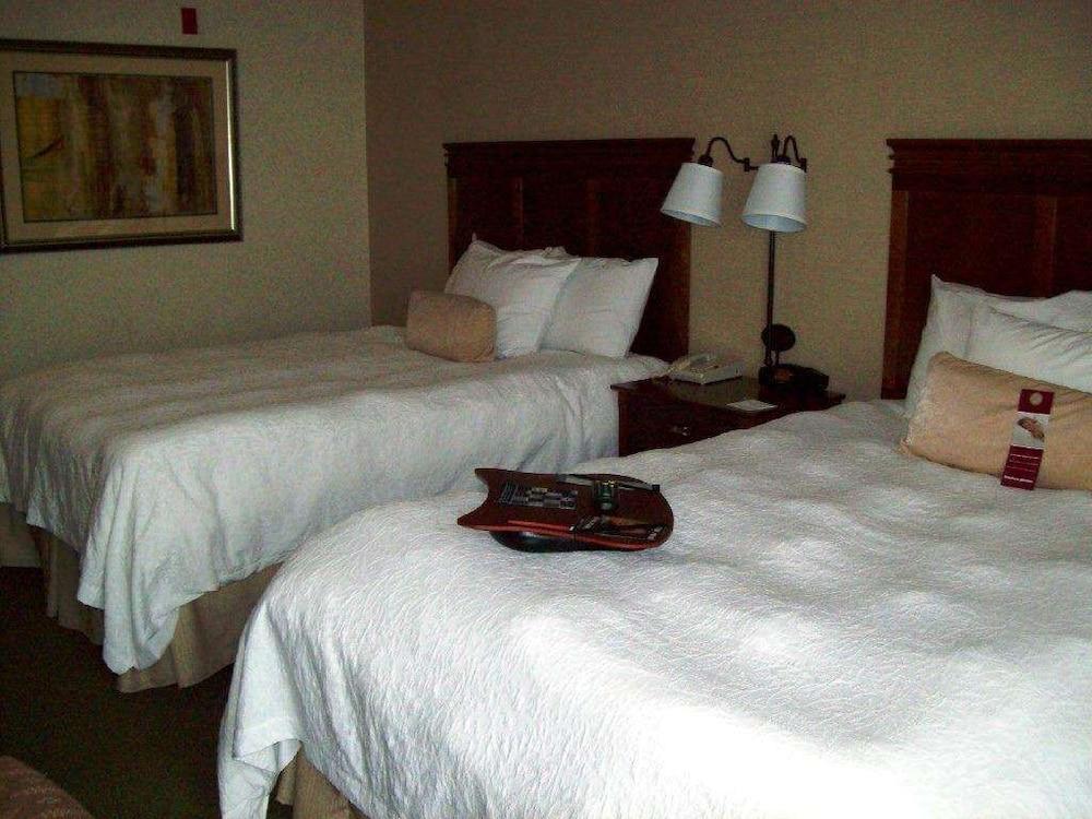 Hampton Inn Sidney Екстериор снимка