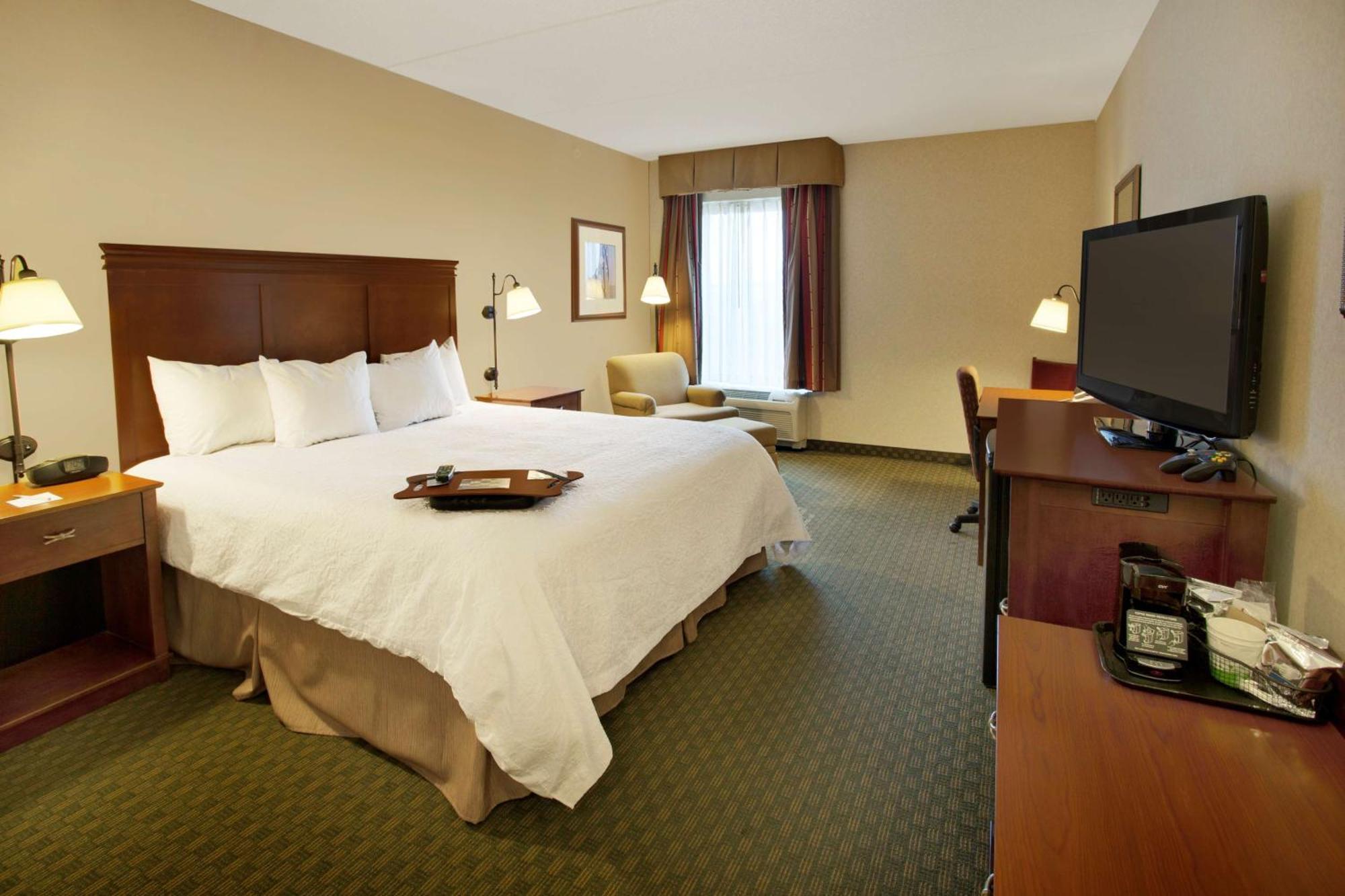 Hampton Inn Sidney Екстериор снимка