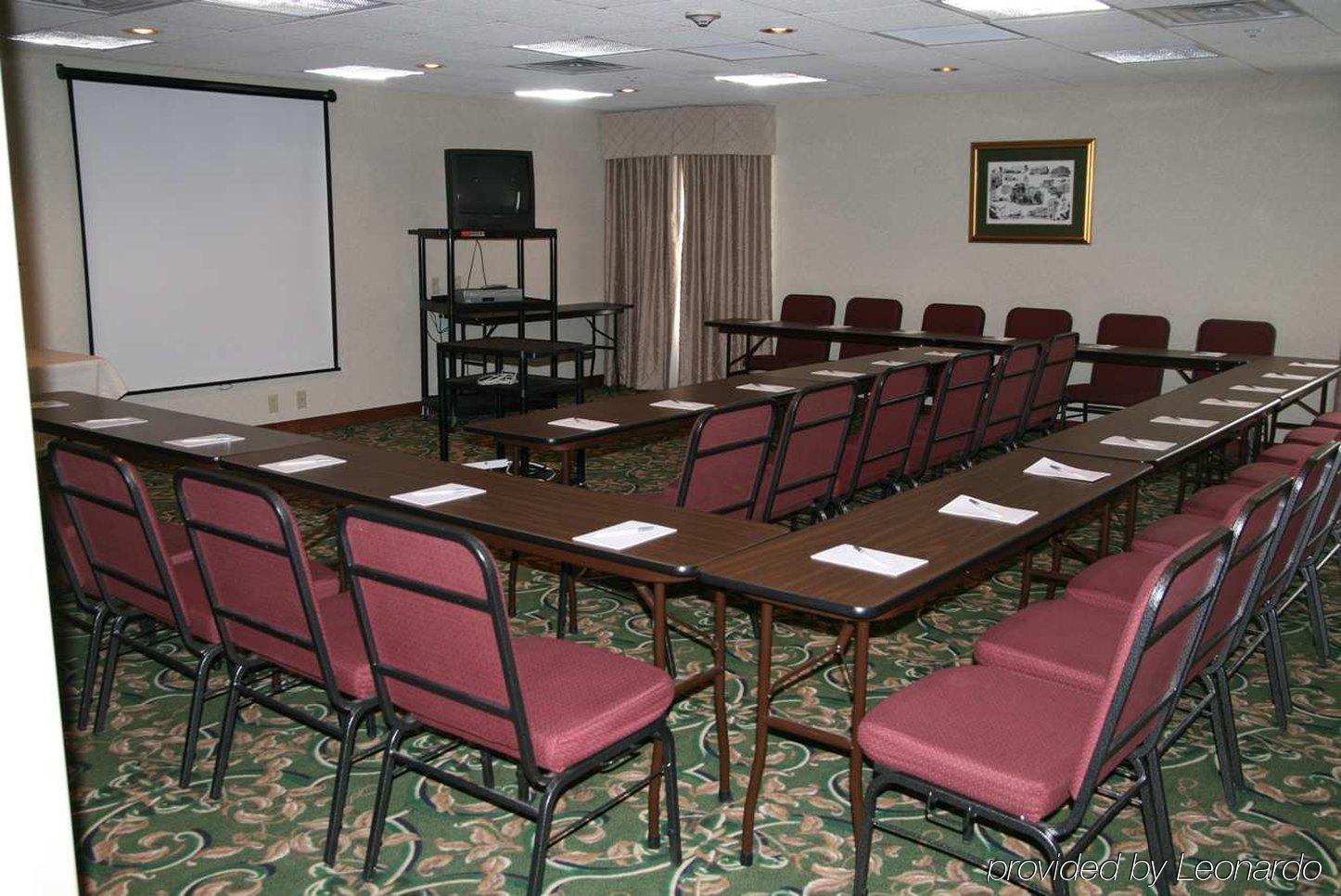 Hampton Inn Sidney Екстериор снимка
