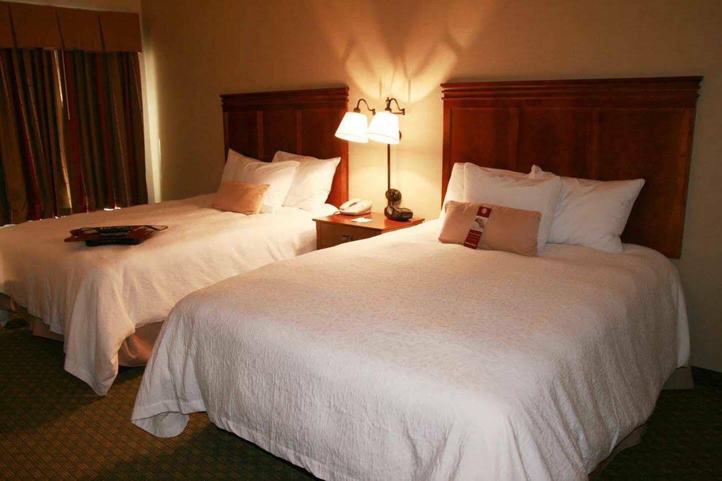 Hampton Inn Sidney Екстериор снимка